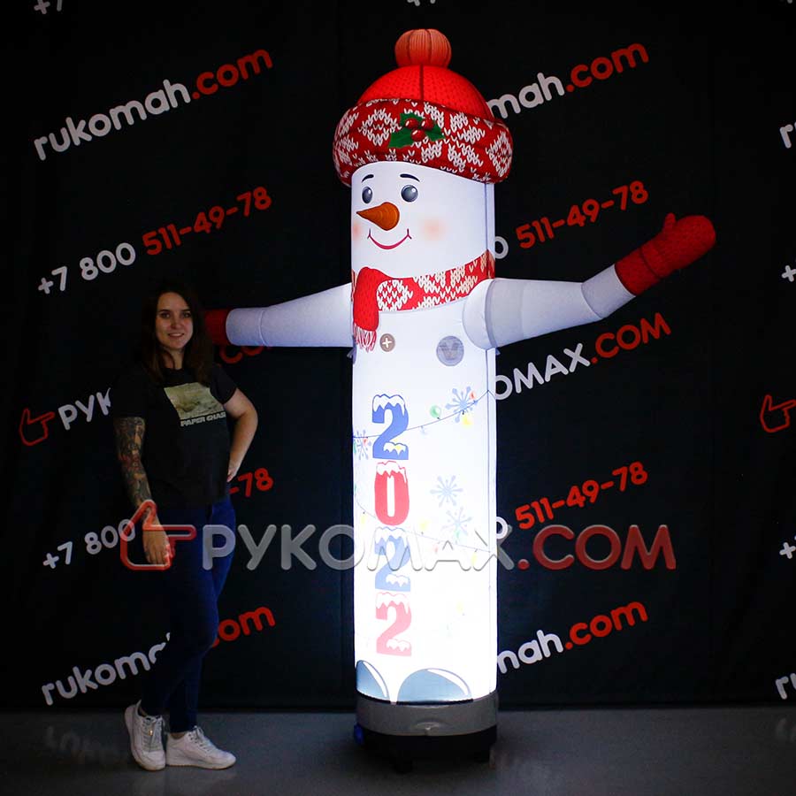Надувной снеговик с подсветкой в новостях о 2022