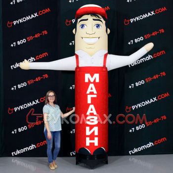 Красно-белая фигура мастера с машущей рукой для рекламы шин 3,5м