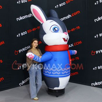 Надувная фигура Кролика для рекламы 2,5м