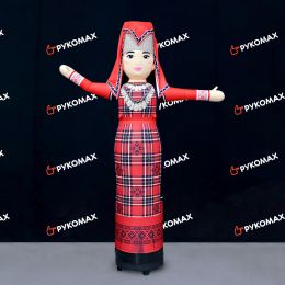 Рекламная фигура Девушка Удмуртка с машущей рукой